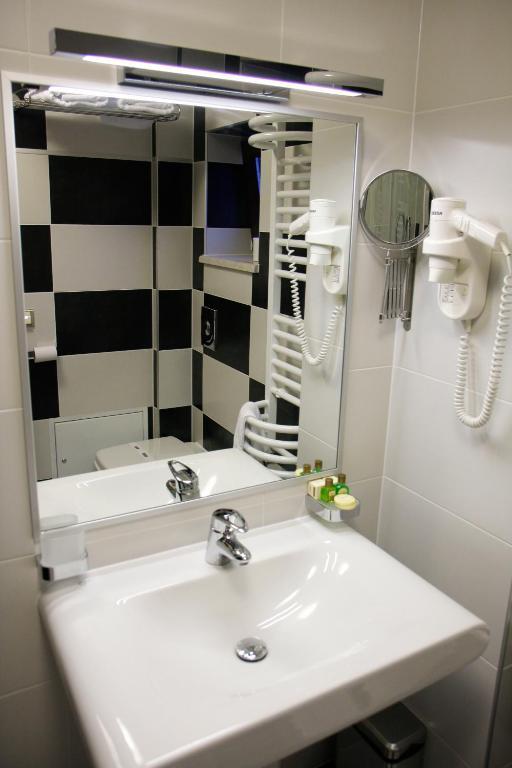 Hotel Anna Junior Targu Jiu Room photo