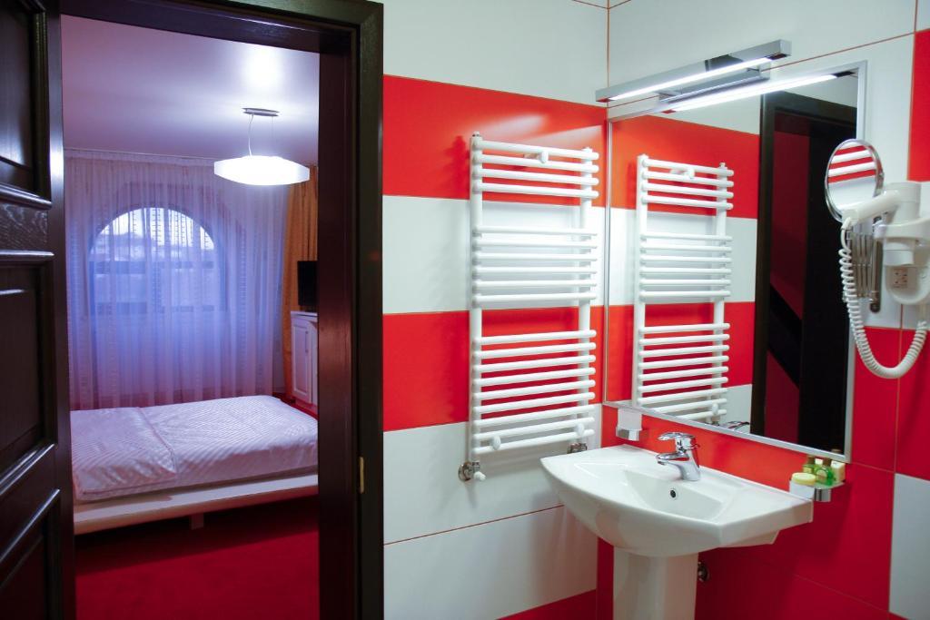 Hotel Anna Junior Targu Jiu Room photo