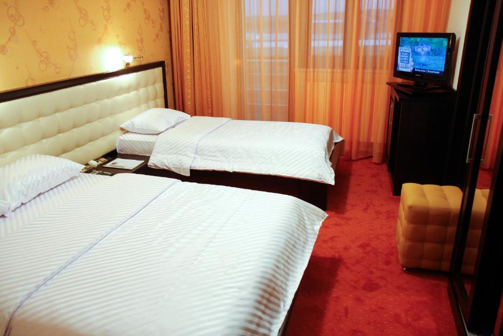 Hotel Anna Junior Targu Jiu Room photo